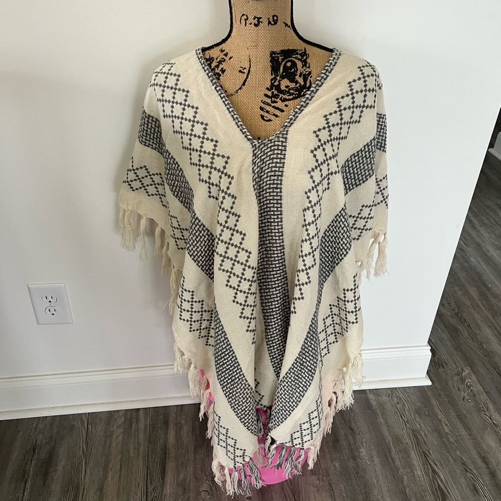Women's Black and Cream Sweater Poncho